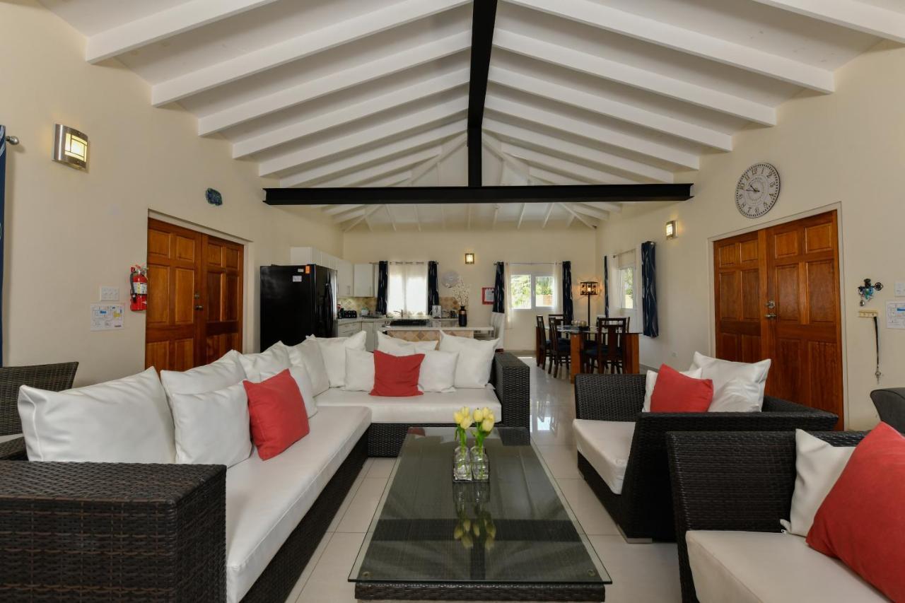 Villa Swiss Paradise With Private Pool Palm Beach Exteriör bild