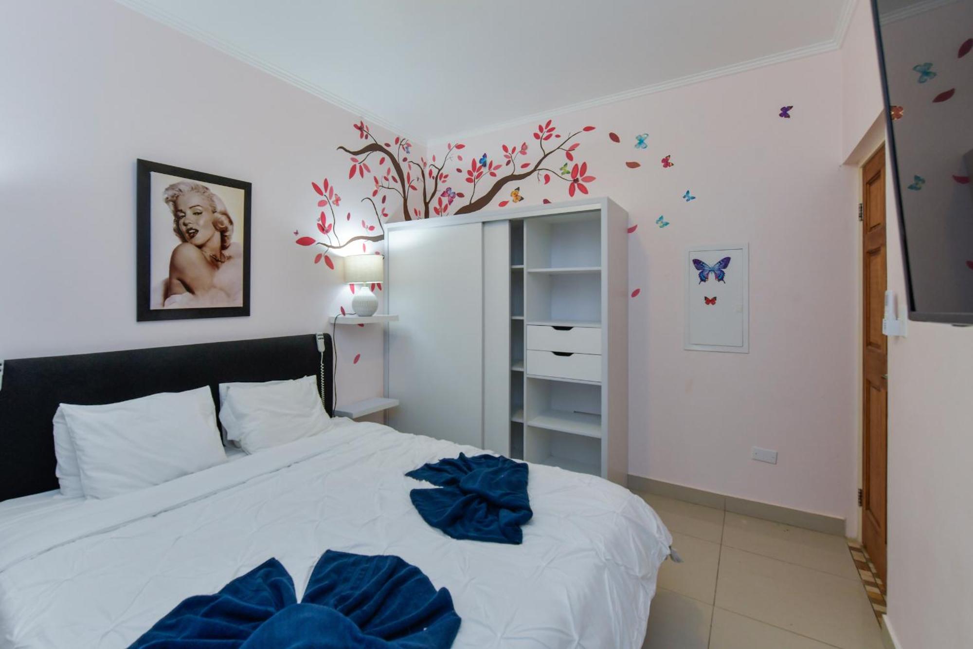 Villa Swiss Paradise With Private Pool Palm Beach Exteriör bild